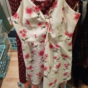 Deep V Neck Tie Pale Yellow Floral Dress Size Medium A Line